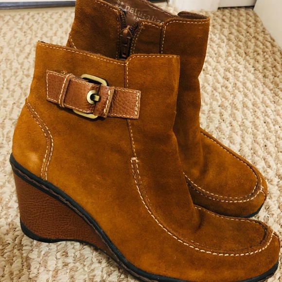Naturalizer women’s brown suede boots - Picture 4 of 6